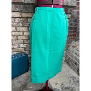Bobbie Brooks knee length skirt green vintage